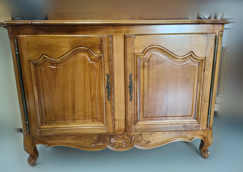 Buffet relooké vert et ciré Ludon-Médoc